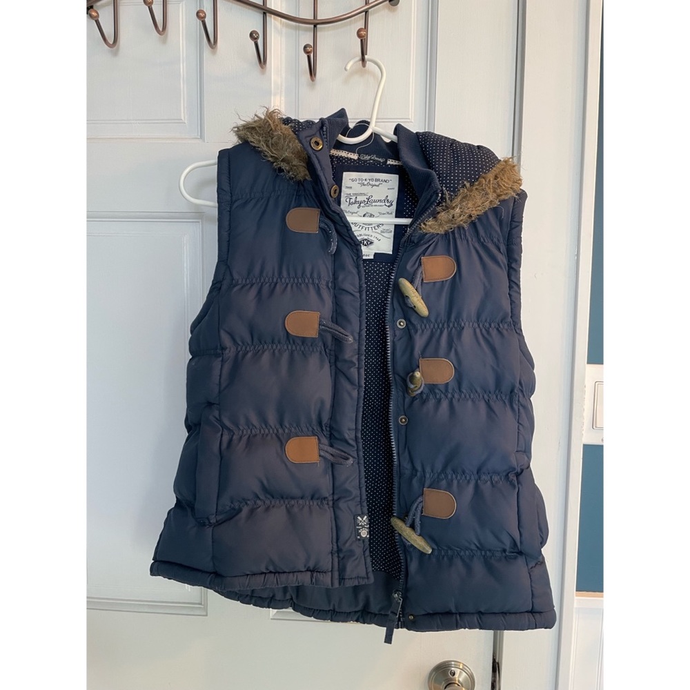 Tokyo Laundry Faux Fur Puffer Vest!